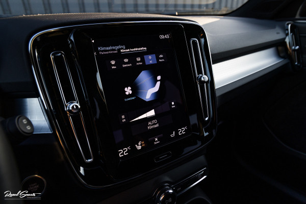 Volvo XC40 1.5 T5 Plug-in hybrid Plus Dark | Adaptieve cruise | Harman Kardon | Memory | Blis |