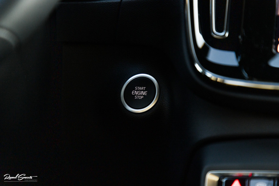 Volvo XC40 1.5 T5 Plug-in hybrid Plus Dark | Adaptieve cruise | Harman Kardon | Memory | Blis |