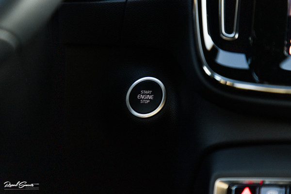 Volvo XC40 1.5 T5 Plug-in hybrid Plus Dark | Adaptieve cruise | Harman Kardon | Memory | Blis |