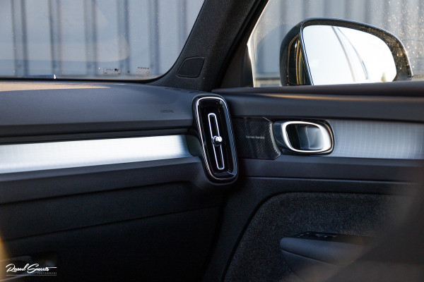 Volvo XC40 1.5 T5 Plug-in hybrid Plus Dark | Adaptieve cruise | Harman Kardon | Memory | Blis |