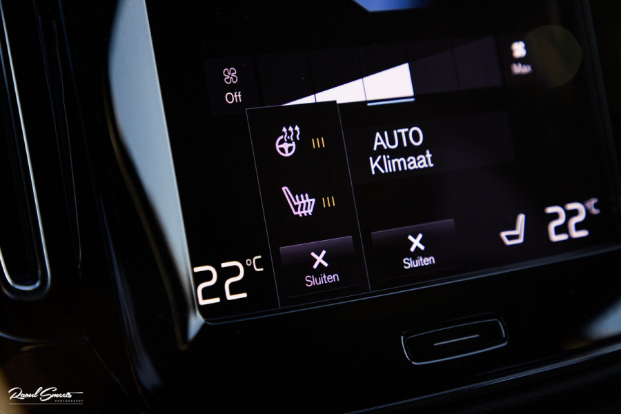 Volvo XC40 1.5 T5 Plug-in hybrid Plus Dark | Adaptieve cruise | Harman Kardon | Memory | Blis |