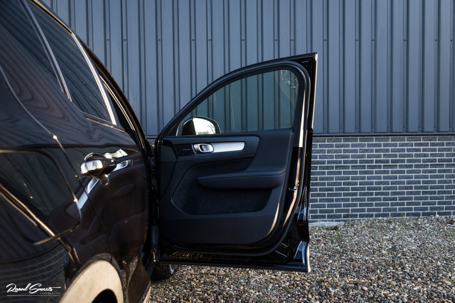 Volvo XC40 1.5 T5 Plug-in hybrid Plus Dark | Adaptieve cruise | Harman Kardon | Memory | Blis |