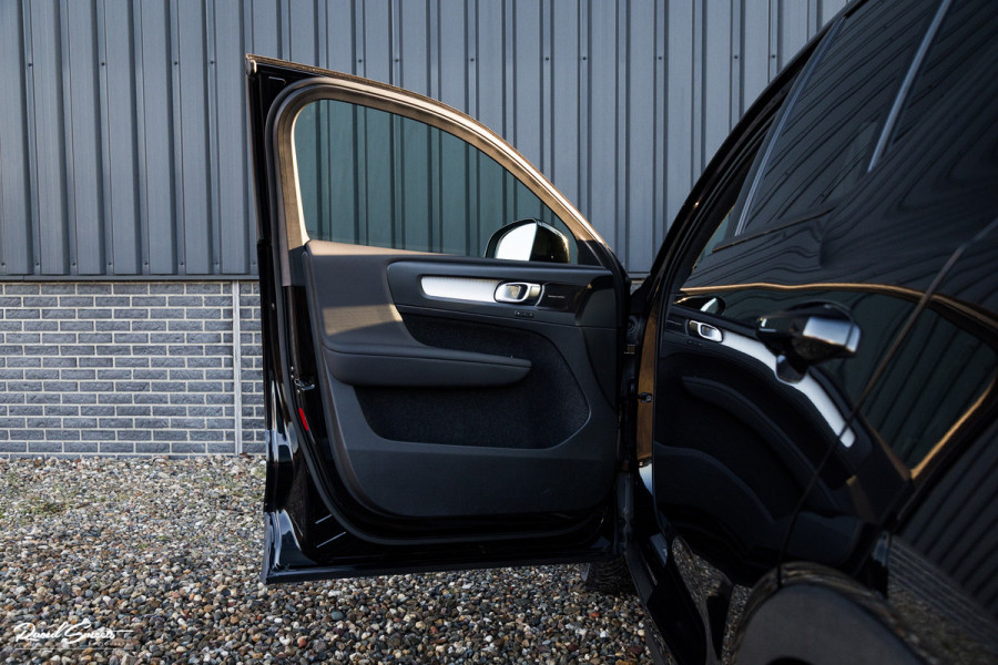Volvo XC40 1.5 T5 Plug-in hybrid Plus Dark | Adaptieve cruise | Harman Kardon | Memory | Blis |