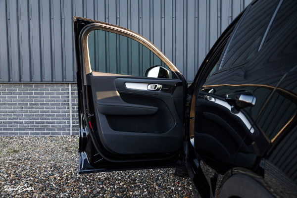 Volvo XC40 1.5 T5 Plug-in hybrid Plus Dark | Adaptieve cruise | Harman Kardon | Memory | Blis |