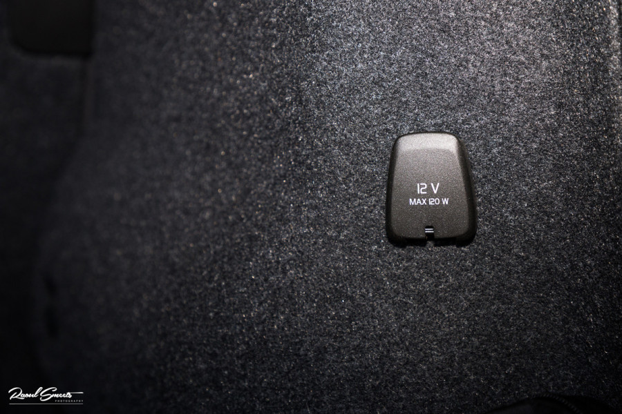 Volvo XC40 1.5 T5 Plug-in hybrid Plus Dark | Adaptieve cruise | Harman Kardon | Memory | Blis |