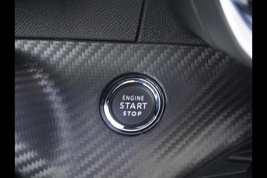 Peugeot e-2008 EV GT 54 kWh | Panorama schuifdak dak |  Warmtepomp | Gripcontrol | All seasonbanden |