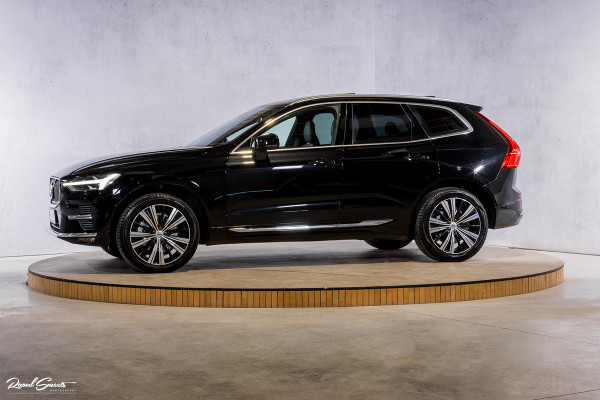 Volvo XC60 B4 Ultimate Bright | Adaptieve cruise | Panorama dak | Zwenkbare trekhaak | Head-up | Blis |