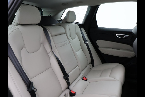 Volvo XC60 2.0 T8 TWIN ENGINE 390 PK INSCRIPTION + TREKHAAK | PANORAMA | LEDER | CARPLAY | 19 INCH | CAMERA