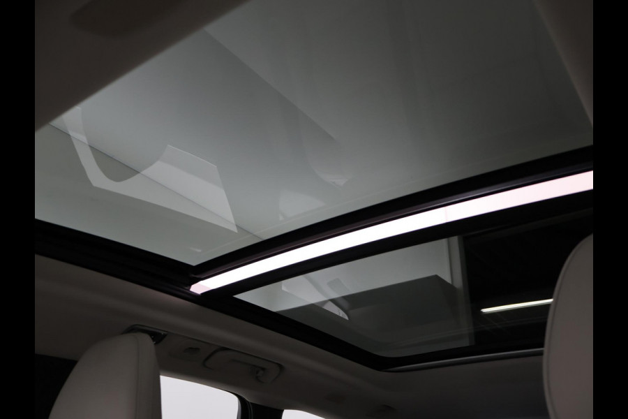 Volvo XC60 2.0 T8 TWIN ENGINE 390 PK INSCRIPTION + TREKHAAK | PANORAMA | LEDER | CARPLAY | 19 INCH | CAMERA