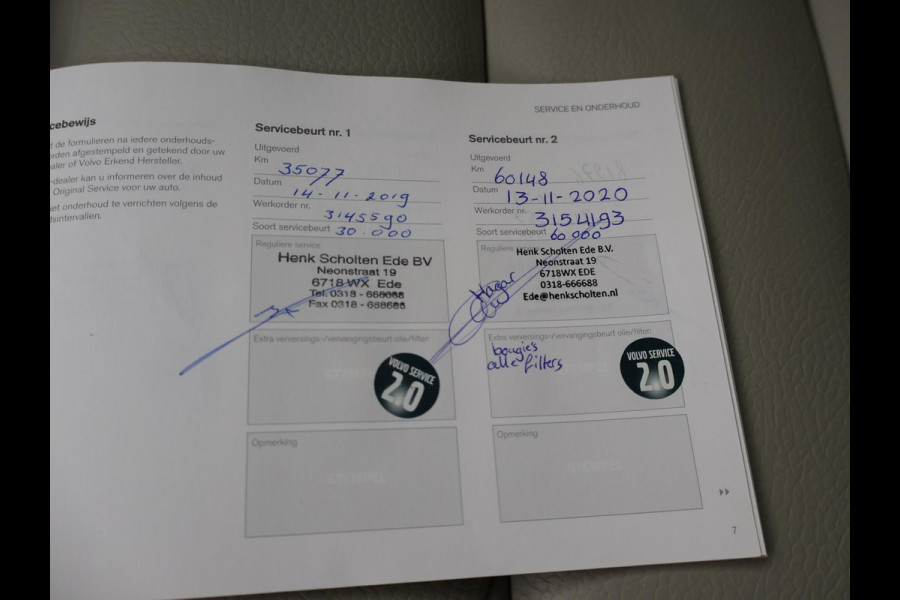 Volvo XC60 2.0 T8 TWIN ENGINE 390 PK INSCRIPTION + TREKHAAK | PANORAMA | LEDER | CARPLAY | 19 INCH | CAMERA