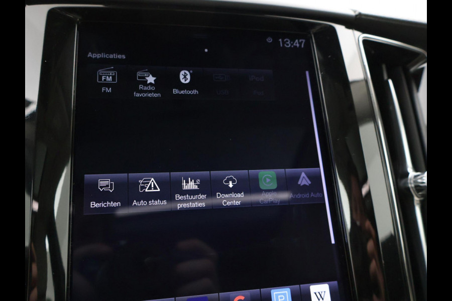 Volvo XC60 2.0 T8 TWIN ENGINE 390 PK INSCRIPTION + TREKHAAK | PANORAMA | LEDER | CARPLAY | 19 INCH | CAMERA