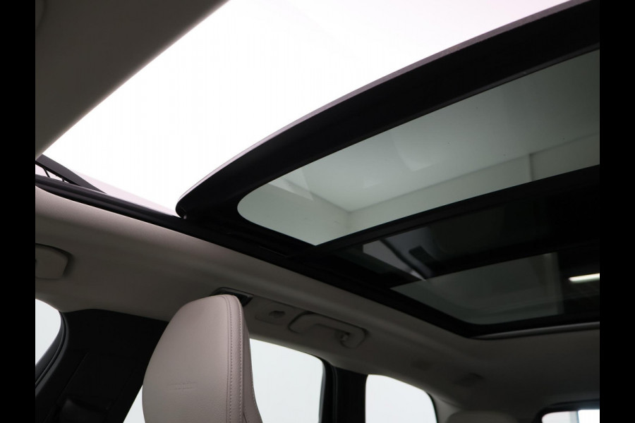 Volvo XC60 2.0 T8 TWIN ENGINE 390 PK INSCRIPTION + TREKHAAK | PANORAMA | LEDER | CARPLAY | 19 INCH | CAMERA