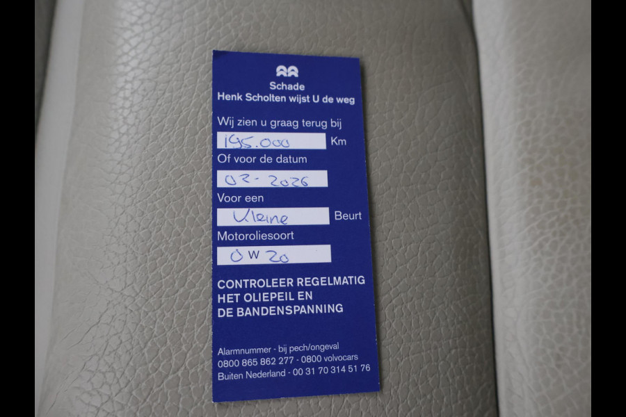 Volvo XC60 2.0 T8 TWIN ENGINE 390 PK INSCRIPTION + TREKHAAK | PANORAMA | LEDER | CARPLAY | 19 INCH | CAMERA