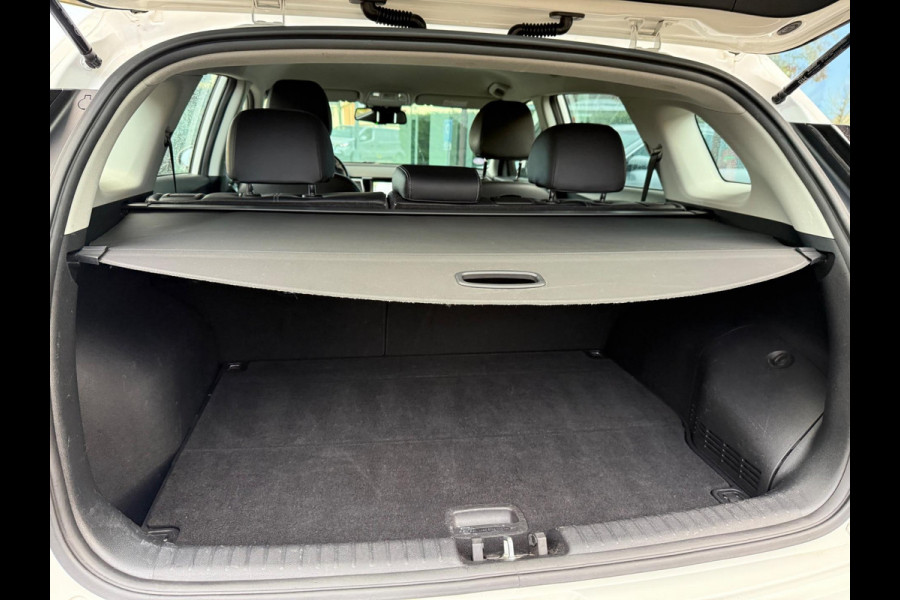 Kia Niro 1.6 GDi Hybrid First Edition - Half Leder - Navi - Trekhaak - Climate - Org.NL