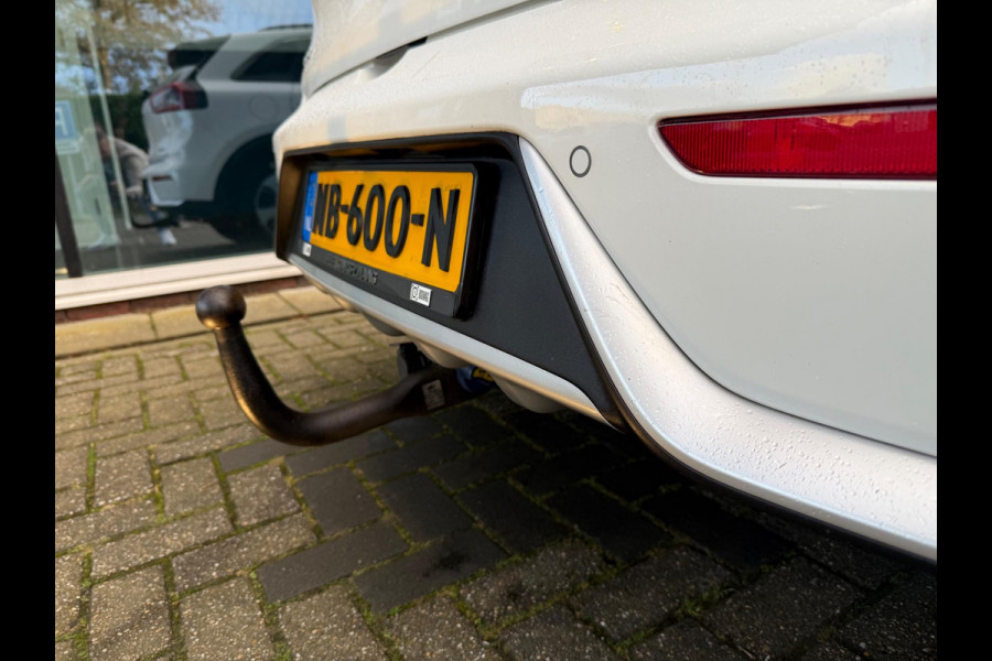 Kia Niro 1.6 GDi Hybrid First Edition - Half Leder - Navi - Trekhaak - Climate - Org.NL