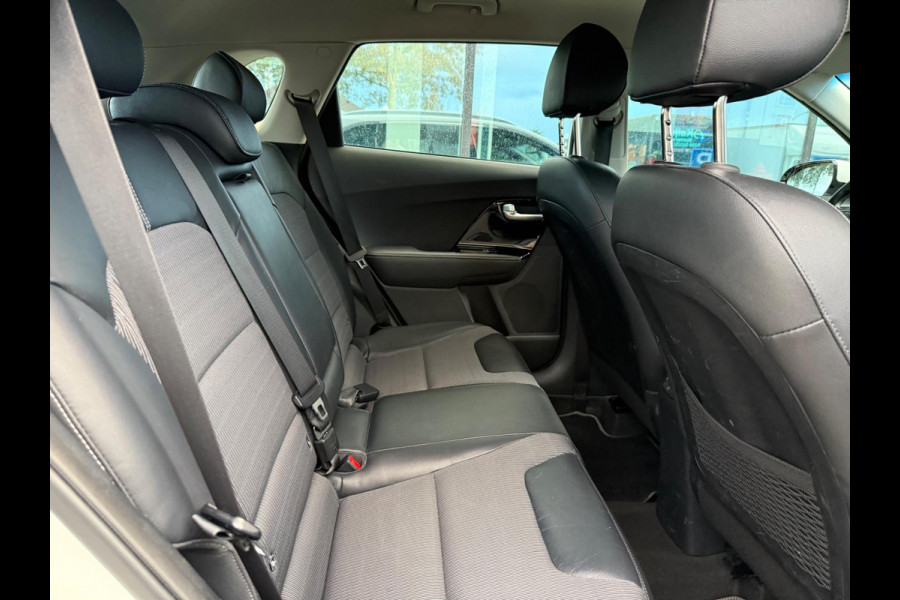 Kia Niro 1.6 GDi Hybrid First Edition - Half Leder - Navi - Trekhaak - Climate - Org.NL