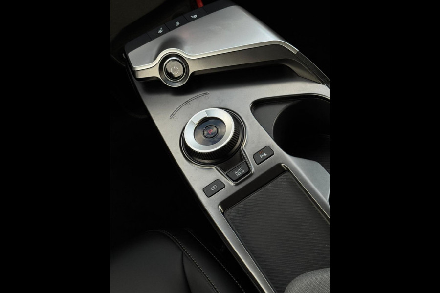 Kia Ev6 Air AUTOMAAT 58 kWh, 1 e eigenaar, SOH 96,3 %, achteruitrijcamera, luxe uitvoering,Origineel Nederlandse auto met nap