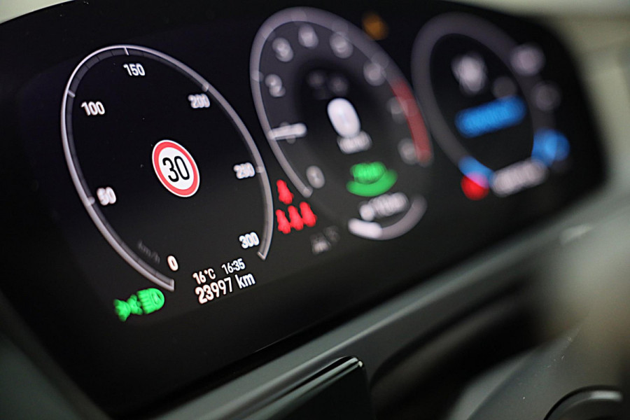 Porsche Cayenne Coupé 3.0 S E-Hybrid / 519 Pk / Head Up / 360 Camera / Acc / SportDesign / Luchtvering / Sport Chrono / Pano / 21