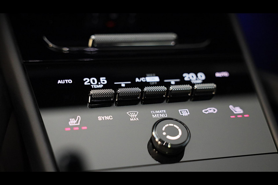 Porsche Cayenne Coupé 3.0 S E-Hybrid / 519 Pk / Head Up / 360 Camera / Acc / SportDesign / Luchtvering / Sport Chrono / Pano / 21