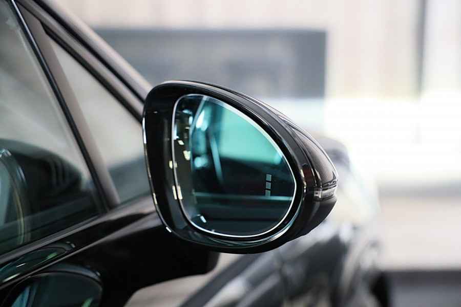 Porsche Cayenne Coupé 3.0 S E-Hybrid / 519 Pk / Head Up / 360 Camera / Acc / SportDesign / Luchtvering / Sport Chrono / Pano / 21