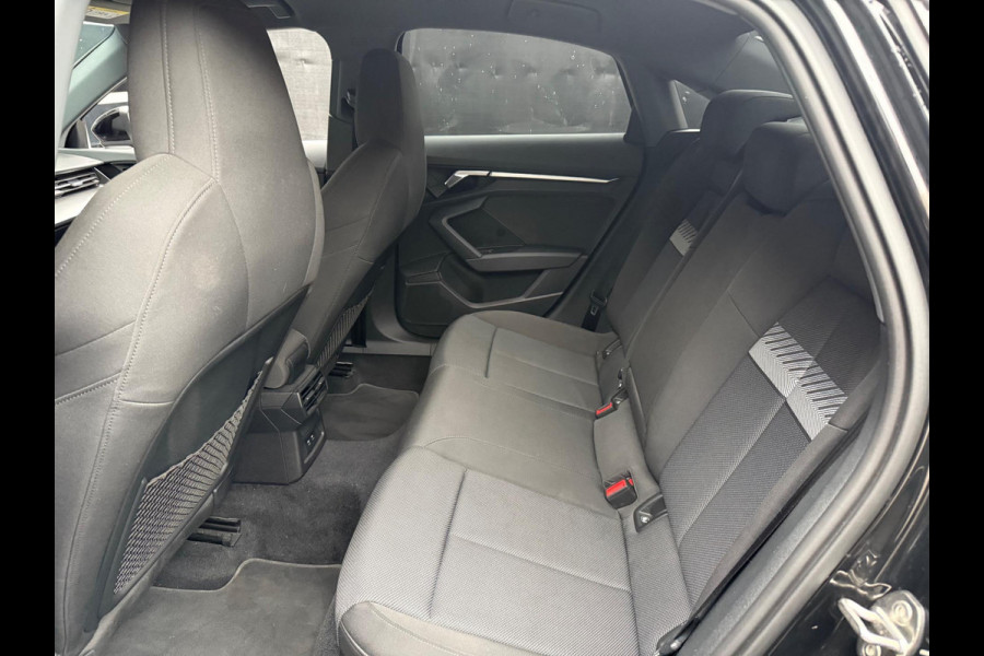 Audi A3 Limousine 30 TFSI S edition Carplay | Bomvol |