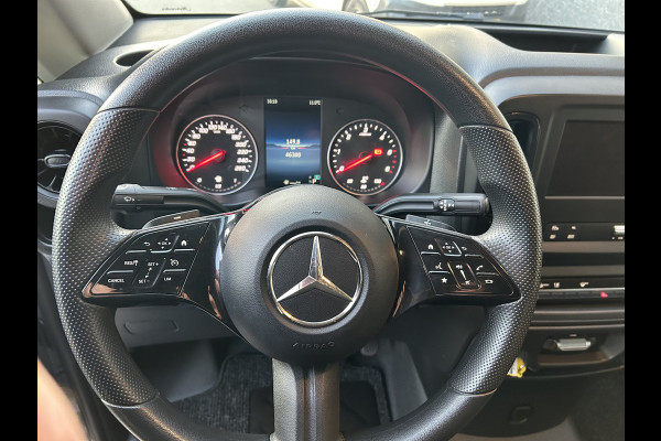 Mercedes-Benz Vito 116 CDI L2 Pro 2500KG Trekhaak / MBUX / Camera / Navigatie / Cruise control / Airco / LMV / Achterdeuren