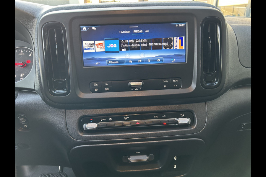 Mercedes-Benz Vito 116 CDI L2 Pro 2500KG Trekhaak / MBUX / Camera / Navigatie / Cruise control / Airco / LMV / Achterdeuren