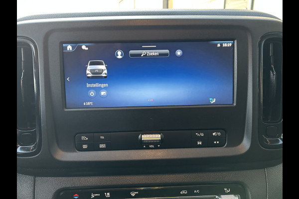 Mercedes-Benz Vito 116 CDI L2 Pro 2500KG Trekhaak / MBUX / Camera / Navigatie / Cruise control / Airco / LMV / Achterdeuren