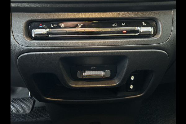 Mercedes-Benz Vito 116 CDI L3 Pro 2500KG Trekhaak / MBUX / Navigatie / Camera / Cruise control / Airco / Achterdeuren