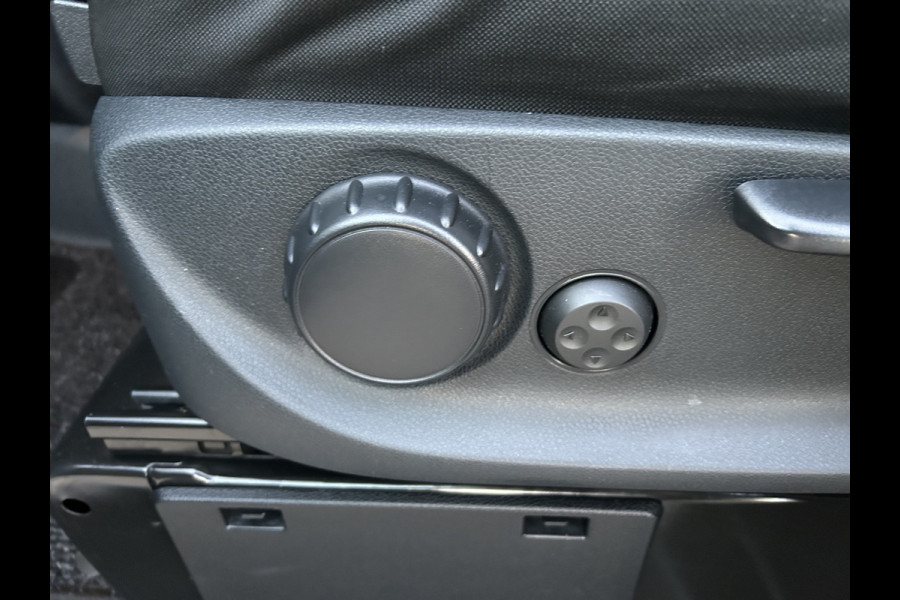 Mercedes-Benz Vito 116 CDI L3 Pro 2500KG Trekhaak / MBUX / Camera / Navigatie / Cruise control / Airco / Achterdeuren