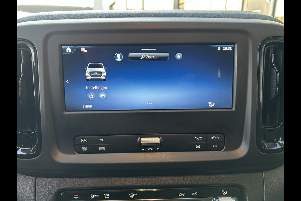 Mercedes-Benz Vito 116 CDI L3 Pro 2500KG Trekhaak / MBUX / Camera / Navigatie / Cruise control / Airco / Achterdeuren