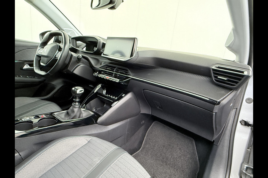 Peugeot 208 1.2I 101PK 5Drs Panoramadak Navi Ecc Apple Carplay Android Auto Cruise Control Pdc Allure Bluetooth Isofix Lmv 17" Led Privacy Glas Keyless Rijstrooksensor 1e Eigenaar Origineel Nederlandse Auto Nieuwprijs  €24.923,-