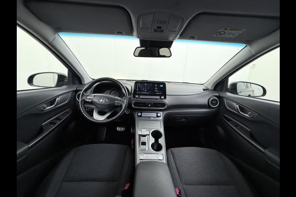 Hyundai Kona EV Fashion 64kWh SOH 100% Warmtepomp Head Up Display Adap.Cruise Navi Ecc Camera Apple Carplay Android Auto Pdc Lane Assist Dodehoekwaarschuwing Keyless Privacy Glas DAB FCA 1e Eigenaar Origineel Nederlandse Auto