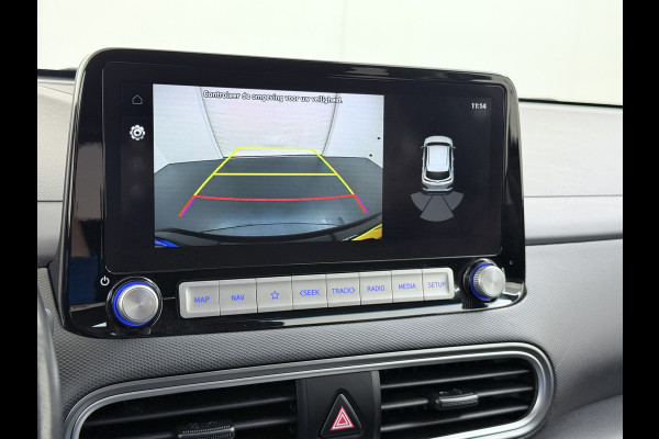 Hyundai Kona EV Fashion 64kWh SOH 100% Warmtepomp Head Up Display Adap.Cruise Navi Ecc Camera Apple Carplay Android Auto Pdc Lane Assist Dodehoekwaarschuwing Keyless Privacy Glas DAB FCA 1e Eigenaar Origineel Nederlandse Auto