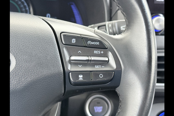 Hyundai Kona EV Fashion 64kWh SOH 100% Warmtepomp Head Up Display Adap.Cruise Navi Ecc Camera Apple Carplay Android Auto Pdc Lane Assist Dodehoekwaarschuwing Keyless Privacy Glas DAB FCA 1e Eigenaar Origineel Nederlandse Auto