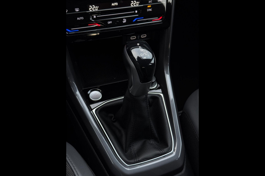 Volkswagen T-Cross 1.0 TSI R-line CarPlay Camera