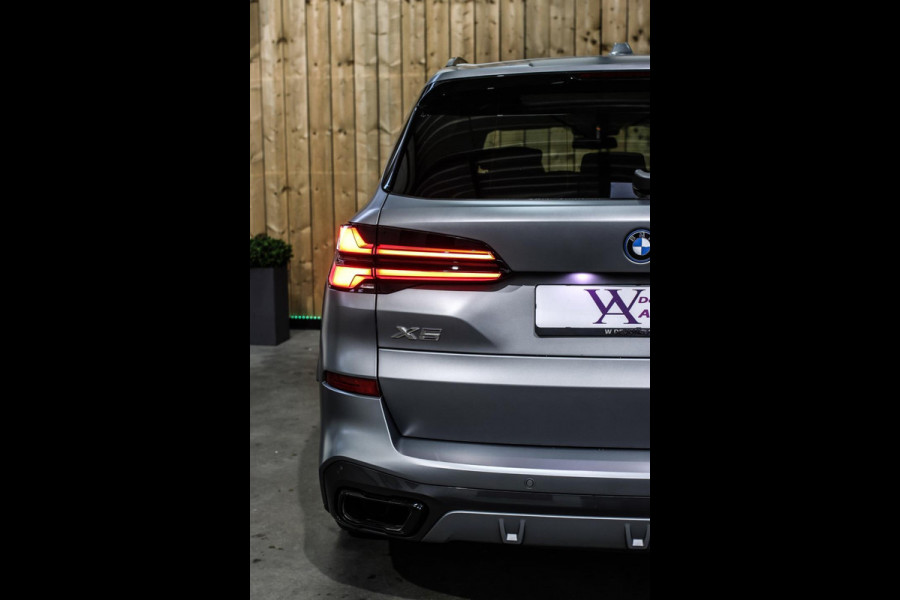 BMW X5 XDrive50e M-Sport Pro *Pano*M-Stoelen*H/K*360 Camera*Soft-Close*