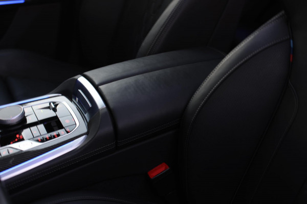 BMW X5 XDrive50e M-Sport Pro *Pano*M-Stoelen*H/K*360 Camera*Soft-Close*