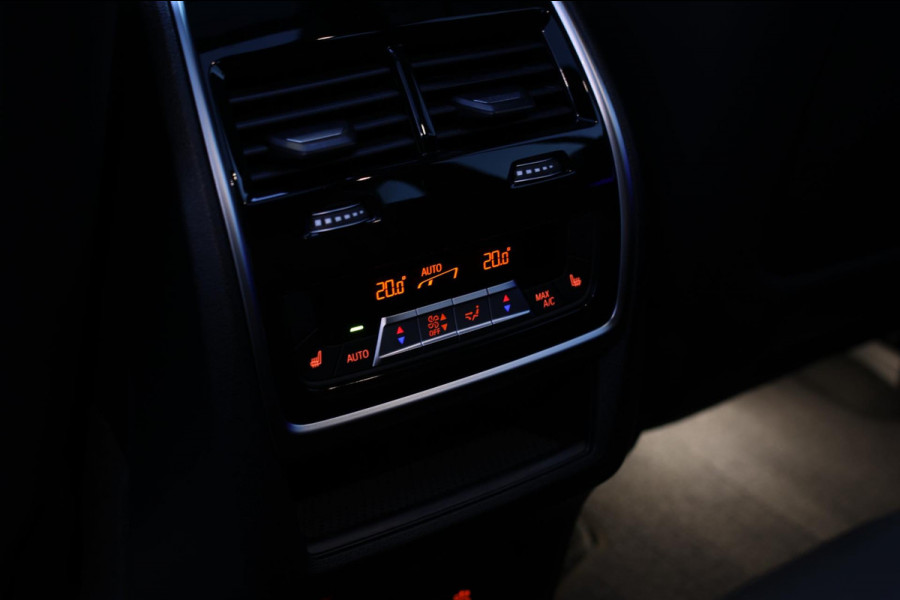 BMW X5 XDrive50e M-Sport Pro *Pano*M-Stoelen*H/K*360 Camera*Soft-Close*