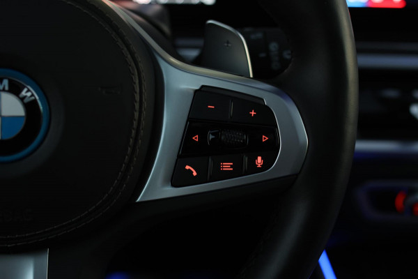 BMW X5 XDrive50e M-Sport Pro *Pano*M-Stoelen*H/K*360 Camera*Soft-Close*