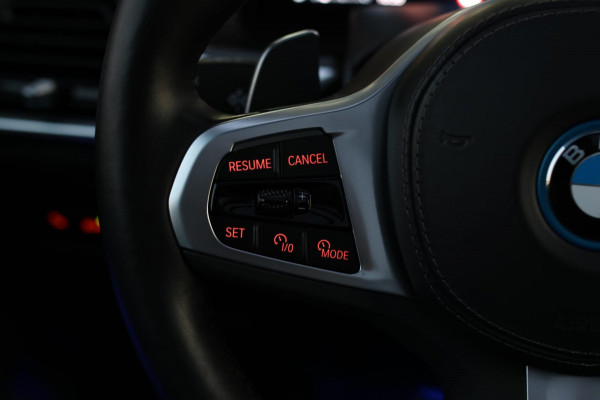 BMW X5 XDrive50e M-Sport Pro *Pano*M-Stoelen*H/K*360 Camera*Soft-Close*