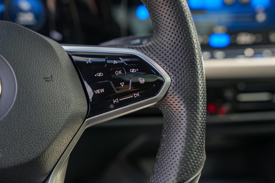 Volkswagen Golf 2.0 TDI GTD Panoramadak IQ Light Harman/Kardon Keyless 19''LM Nardo Grey