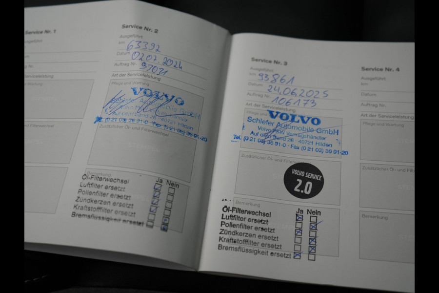 Volvo XC60 T6 AWD Ultimate Dark Long Range Plug In Hybrid 350pk Dealer O.H. PHEV | Panodak | Adaptive Cruise | Head Up | 360 Camera | Lederen Sportstoelen Memory & Verwarmd | 21"L.M | Google Assistent | Stuur Verwarmd | DAB |