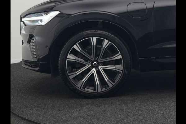 Volvo XC60 T6 AWD Ultimate Dark Long Range Plug In Hybrid 350pk Dealer O.H. PHEV | Panodak | Adaptive Cruise | Head Up | 360 Camera | Lederen Sportstoelen Memory & Verwarmd | 21"L.M | Google Assistent | Stuur Verwarmd | DAB |