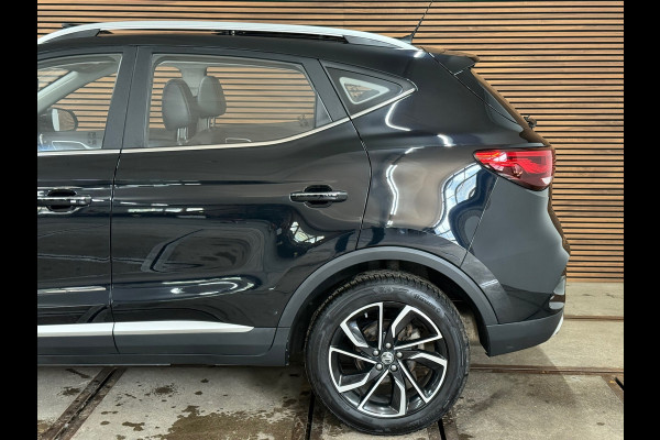 MG ZS 1.0 Luxury 110pk Pano | Navi | Camera | Carplay | Leder | 17"| Climate