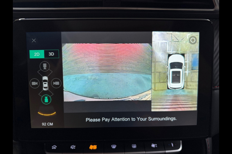 MG ZS 1.0 Luxury 110pk Pano | Navi | Camera | Carplay | Leder | 17"| Climate