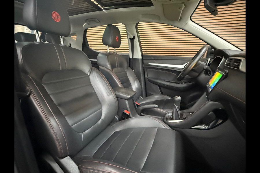 MG ZS 1.0 Luxury 110pk Pano | Navi | Camera | Carplay | Leder | 17"| Climate
