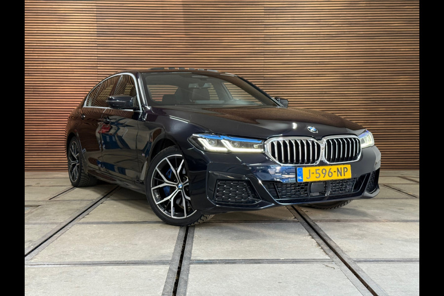 BMW 5 Serie 530e High Executive M-Sport Shadow Line | Laser | LCI | Pano | Drive Assist Prof | 19' inch
