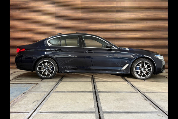 BMW 5 Serie 530e High Executive M-Sport Shadow Line | Laser | LCI | Pano | Drive Assist Prof | 19' inch