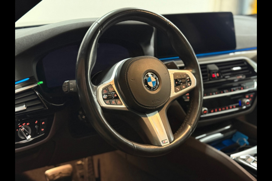 BMW 5 Serie 530e High Executive M-Sport Shadow Line | Laser | LCI | Pano | Drive Assist Prof | 19' inch